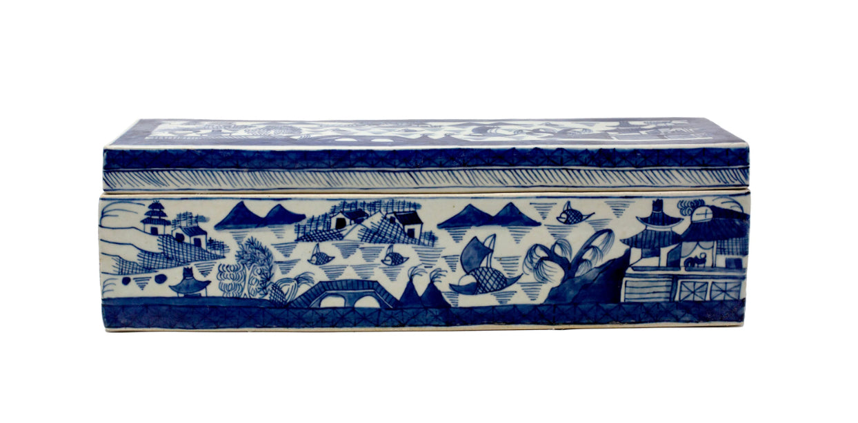 blue and white chinoiserie box
