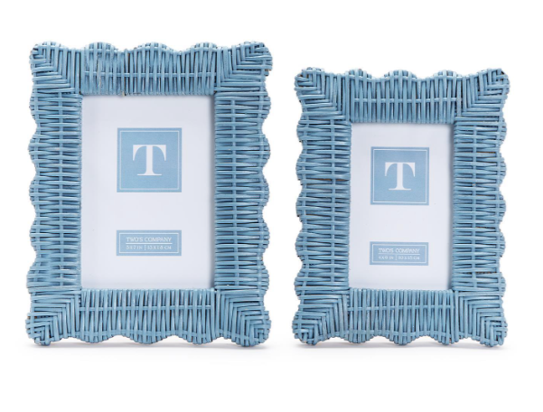 Blue Wicker Weave Scalloped Frame