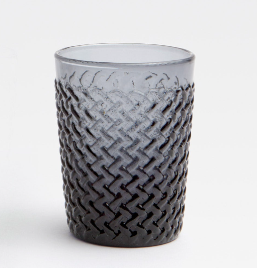 Textural zigzag pattern gray tumbler