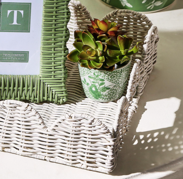 scalloped white, wicker trays 