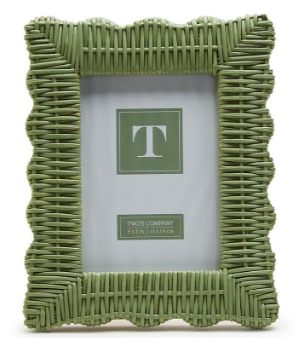 Green Wicker Weave Scalloped Frame