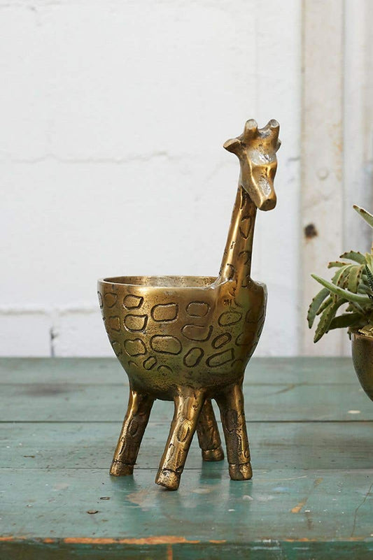 Gia Giraffe Planter